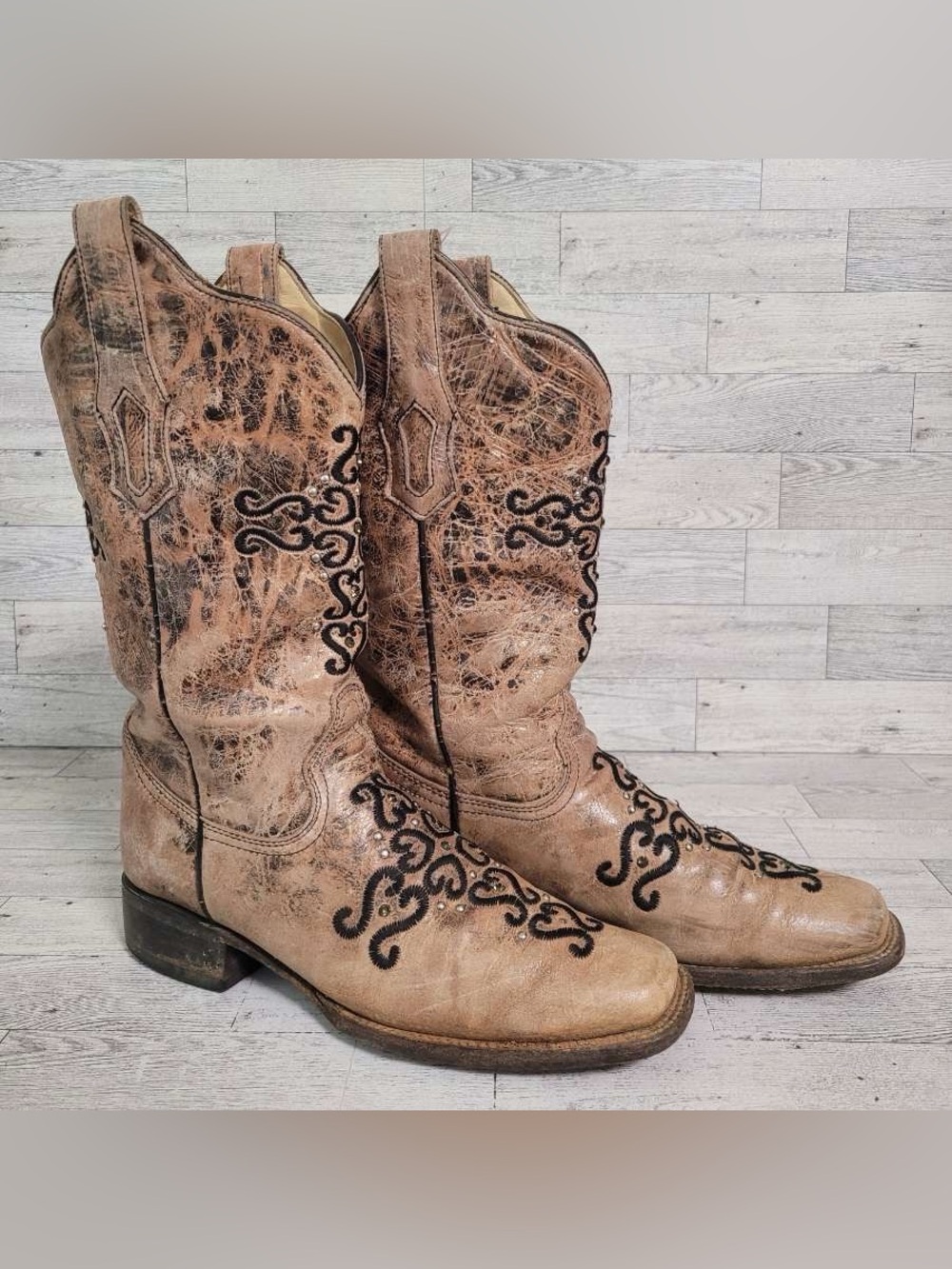 Women’s Corral Crosses Studded Brown Leather Square Toe Cowboy Boots Size 7.5